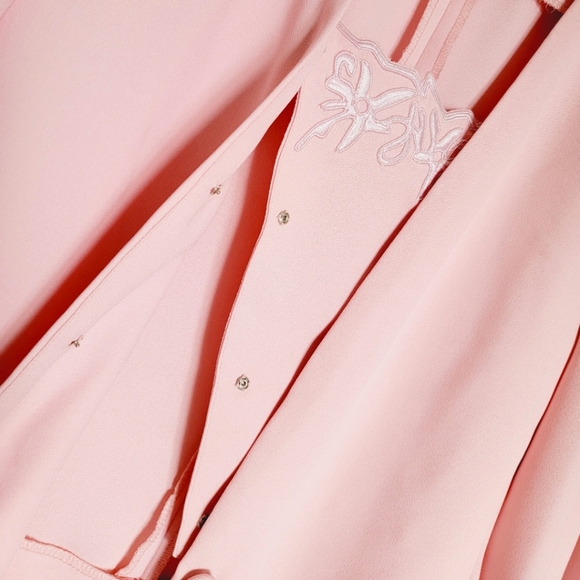 In The Mood - London Paris New York - Picture 4 of 5